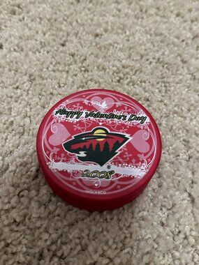 Minnesota Wild 2007-2008 Valentine’s Day Hockey Puck